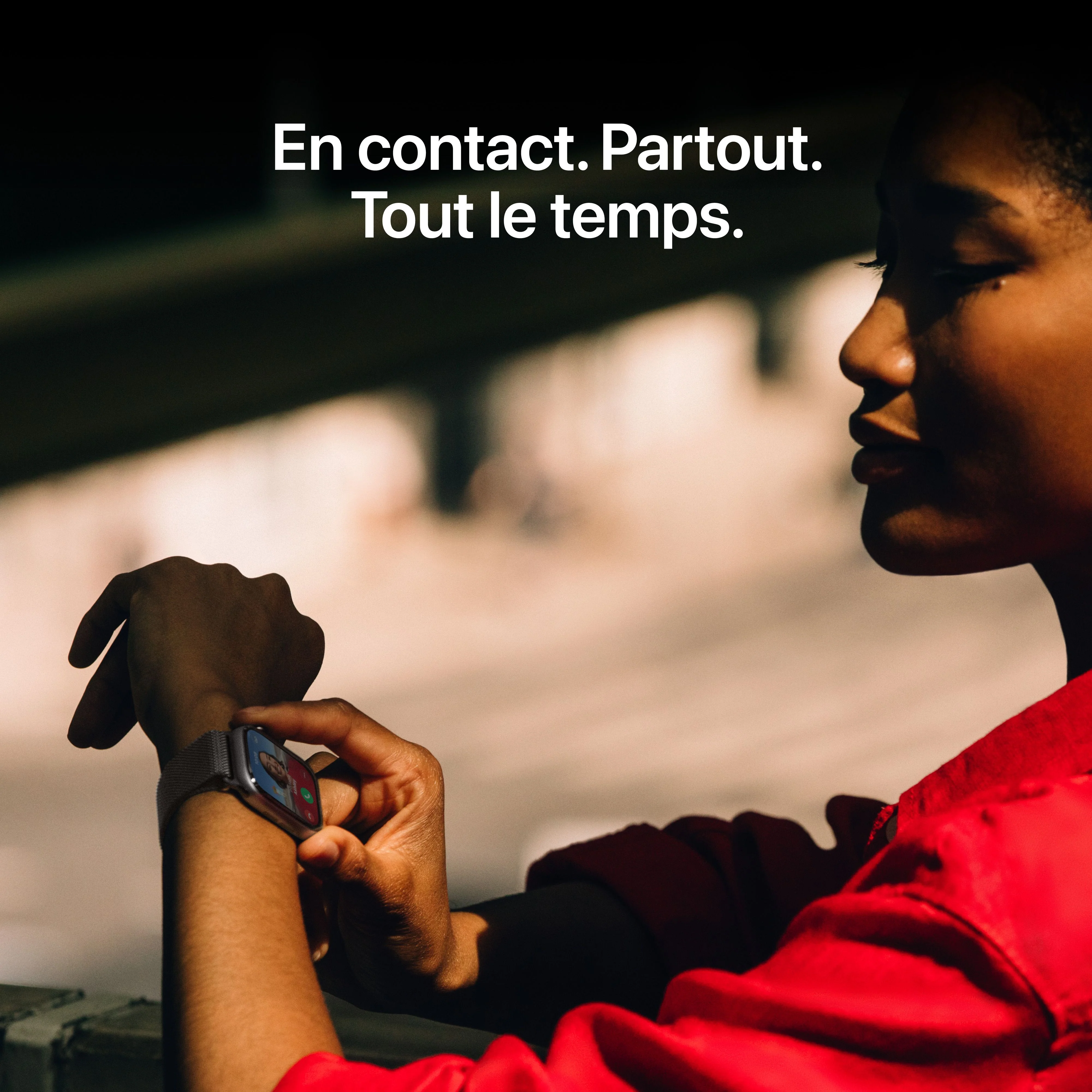 Apple Watch Series 11 GPS, Boîtier en aluminium noir de jais 42 mm, Bracelet Sport noir - S/M - Image 7