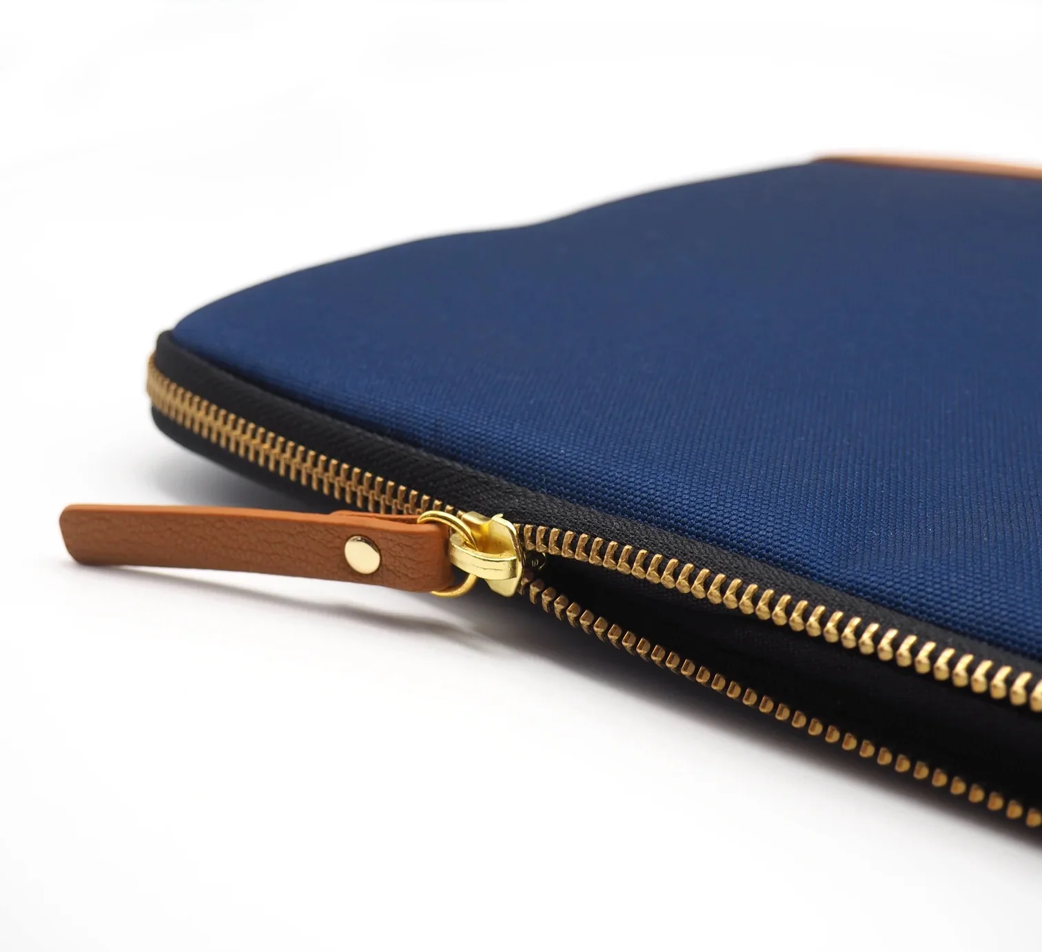Casyx Classique • Etui pour Macbook Pro/Air • Bleu Cobalt - Image 4
