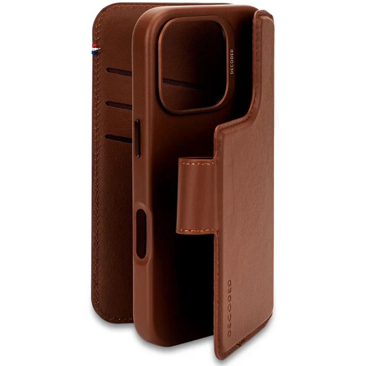 Decoded • Etui Portefeuille amovible pour iPhone 16 Pro Max • Brun - Image 2