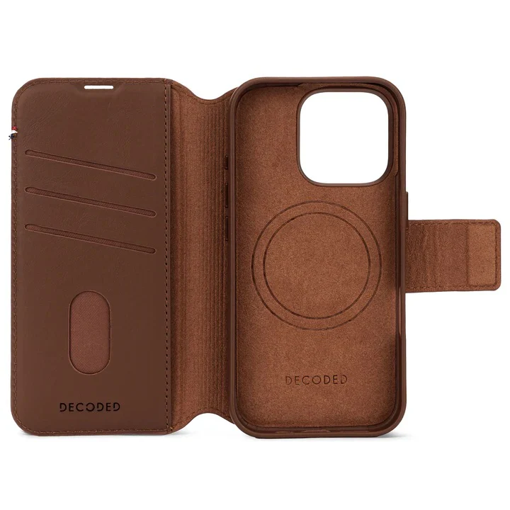 Decoded • Etui Portefeuille amovible pour iPhone 16 Pro Max • Brun - Image 5